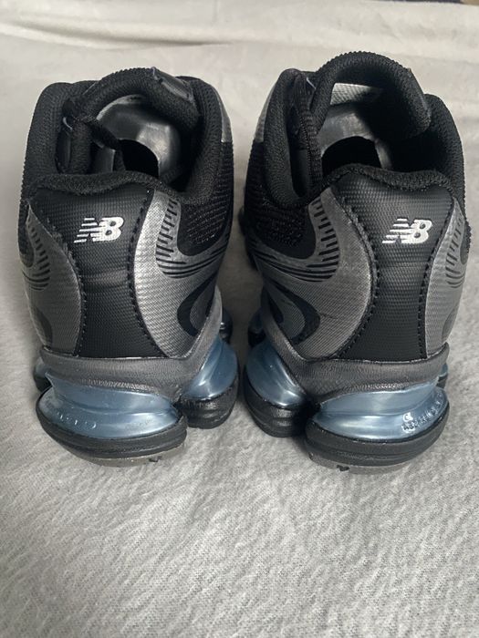 Продавам мъжки New Balance 2000 ABZORB