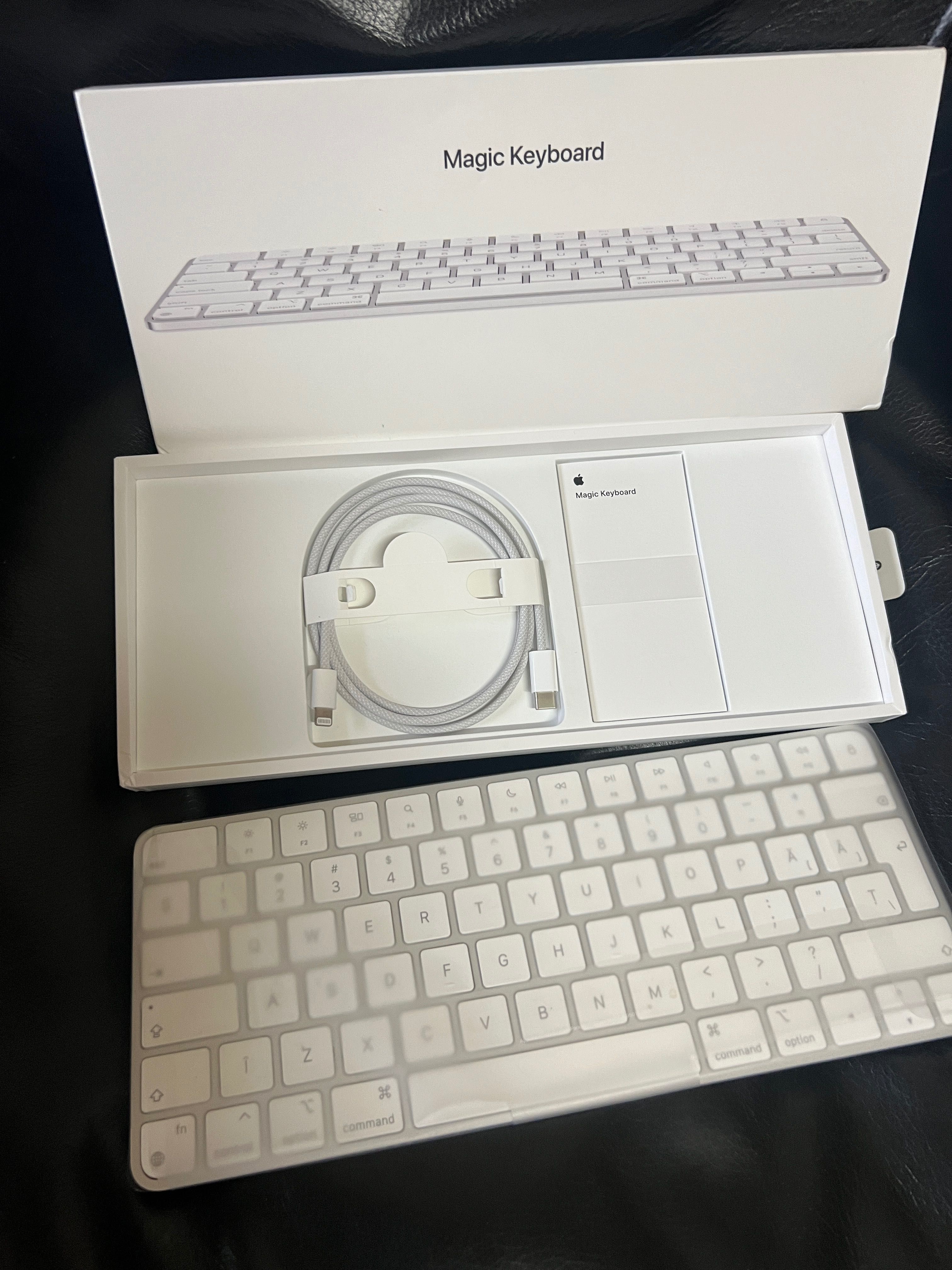 Magic Trackpad 2024 Ultimul Model Alb si Magic Keyboard Layout ROMANA ...