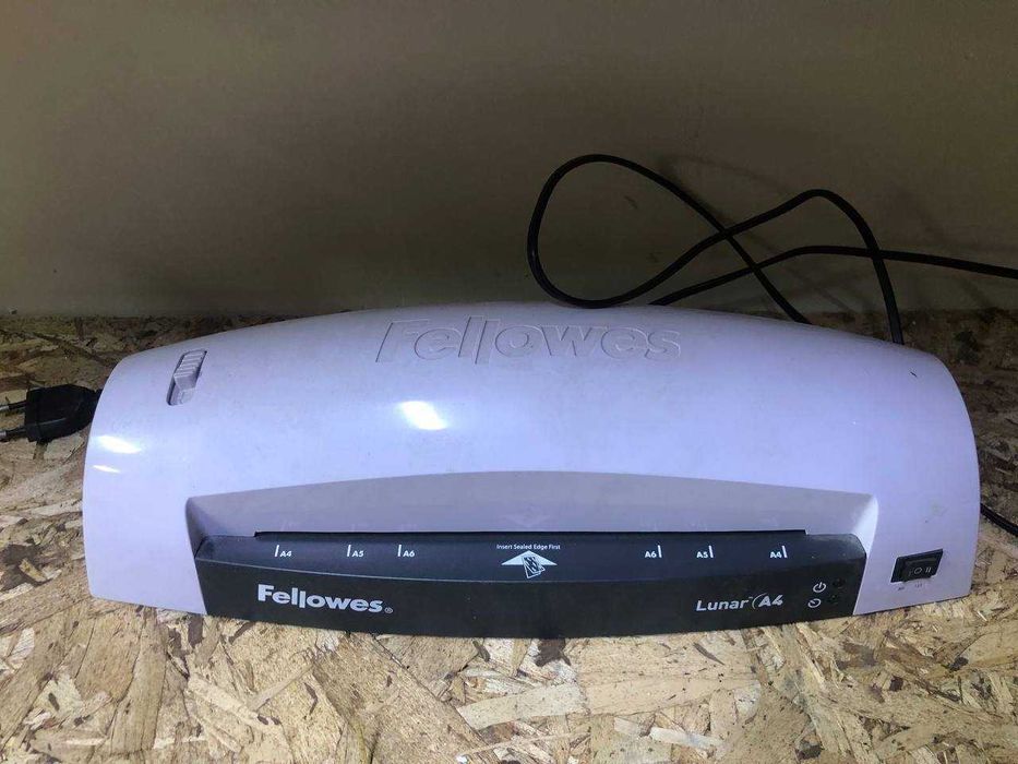 Капитал Маркет / Пакетный ламинатор Fellowes Lunar+ A4 белый