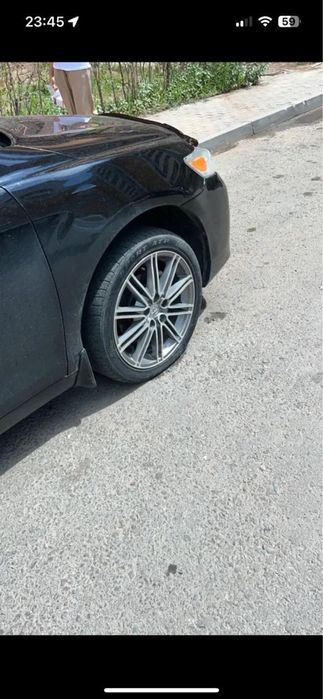 Тойота , Продам комплект шин с дисками