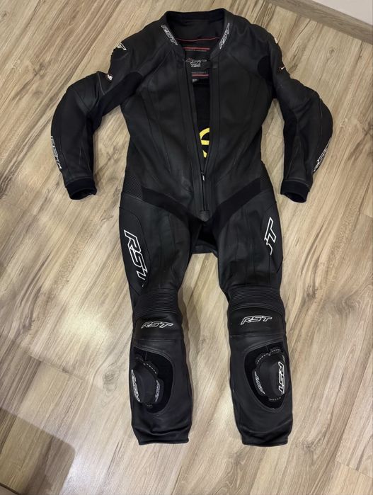 Мото екип цял RST 56