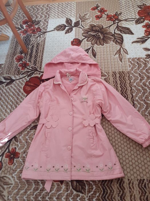 Две якета-зимно дебело и по-тънко с поларена подплата и качулки