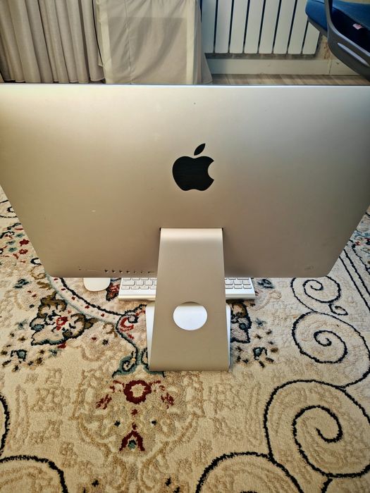 Продам IMac 21.5, 2012года в отличном состоянии
