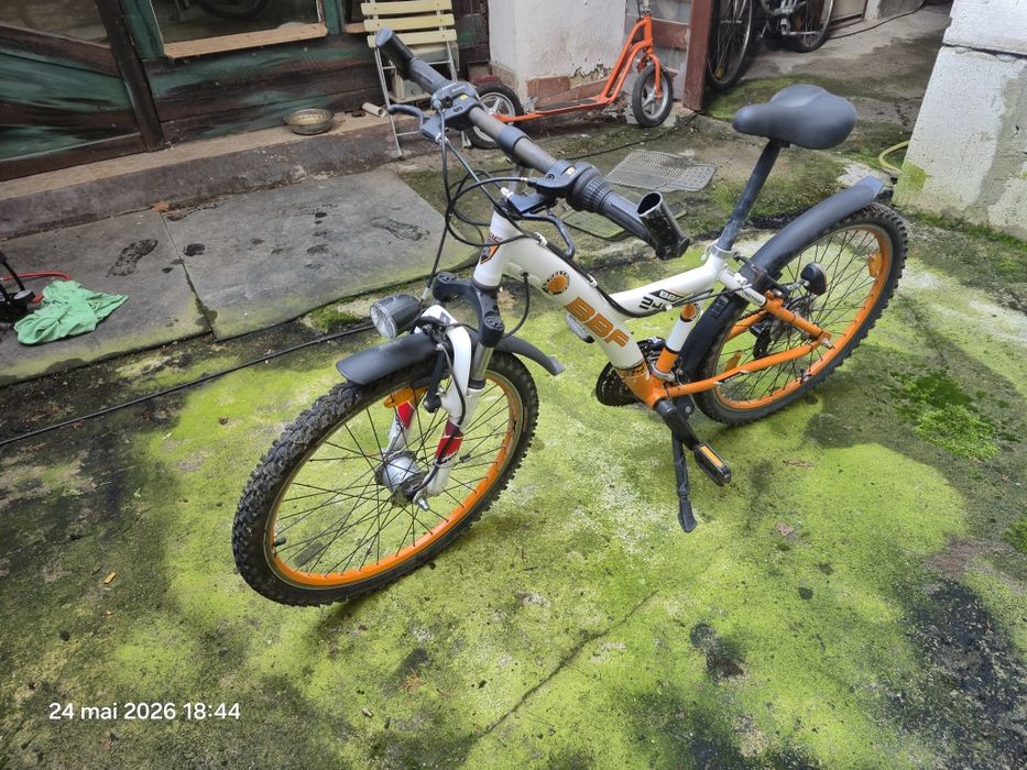 Bicicletă 24 Băieți BBF
