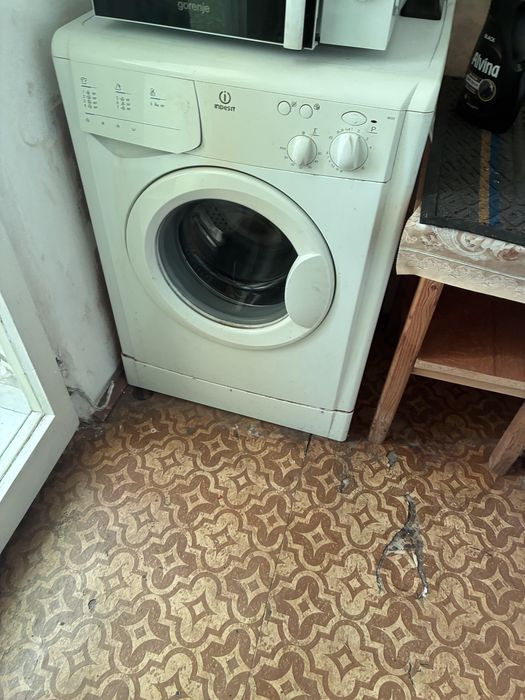 Пералня автоматична Индесит