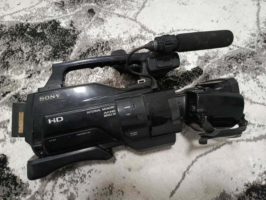 Sony 1500 sotiladi
