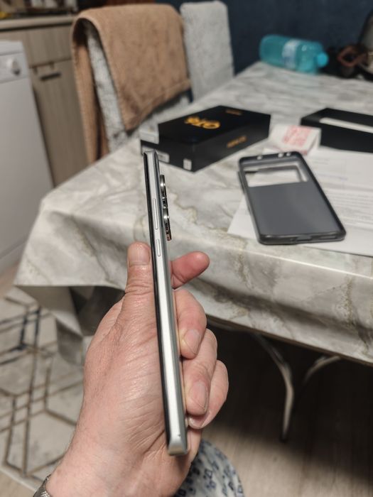 Realme GT 6 без нито една забелешка