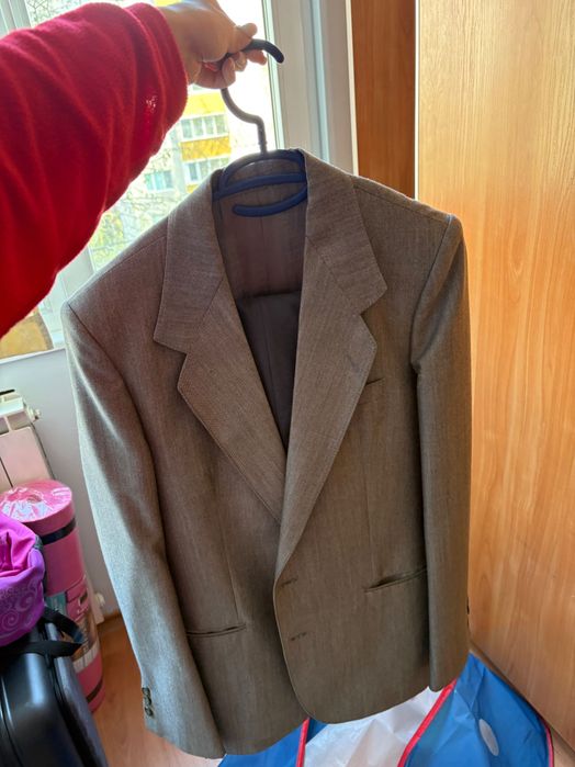 Костюм носен веднъж!