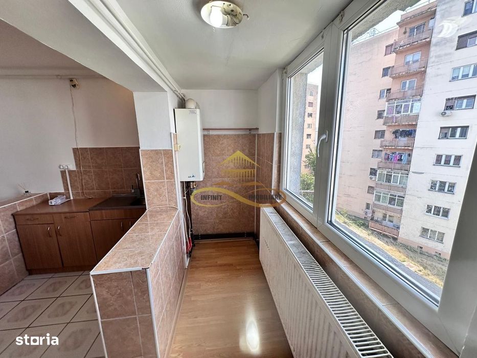De vanzare apartament 2 camere decomandate Bacau