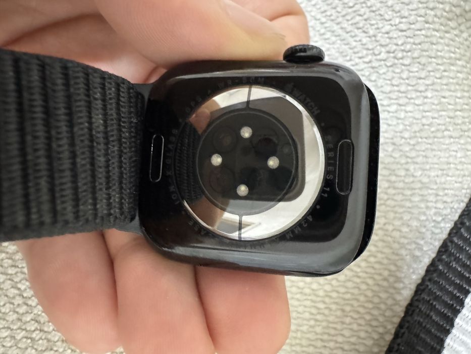Apple wacht sotilad narx 270
