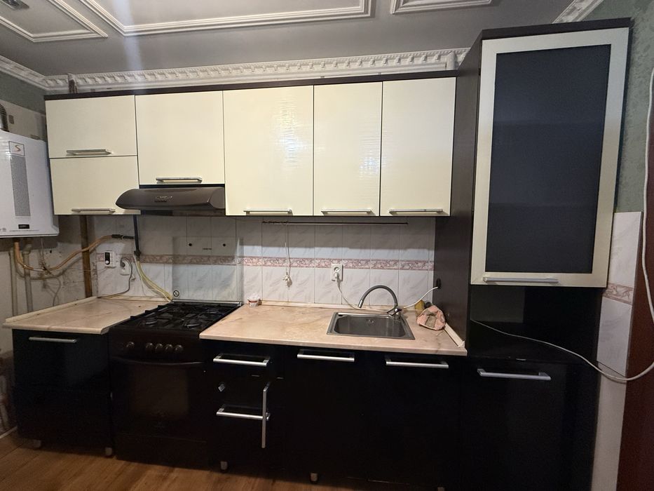 Кух гарнитур, газ плита