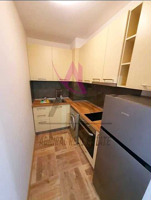 Дава се под наем Двустаен апартамент в Варна, Левски - 65 кв.м за 614 € - Снимка #1