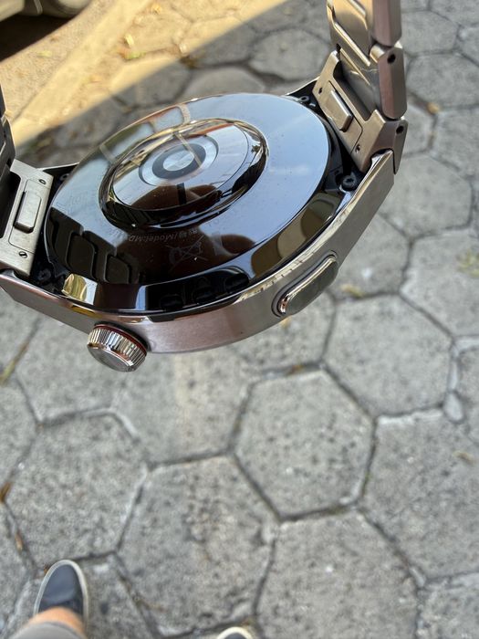Huawei watch 4 pro titanium