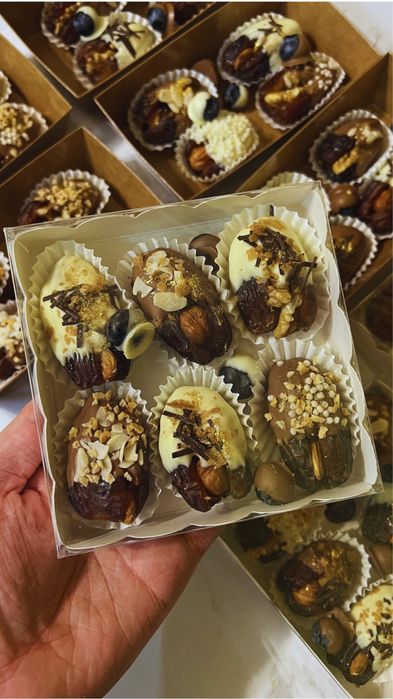 Финики в шоколаде