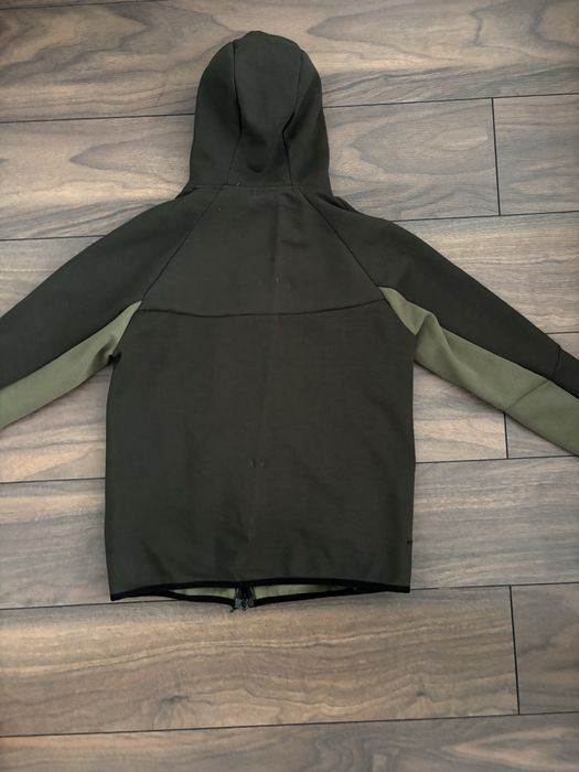 Анцунг Nike tech fleece
