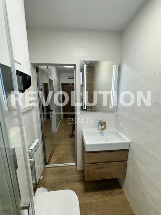 Дава се под наем Тристаен апартамент в Пловдив, Кършияка - 90 кв.м за 750 € - Снимка #10