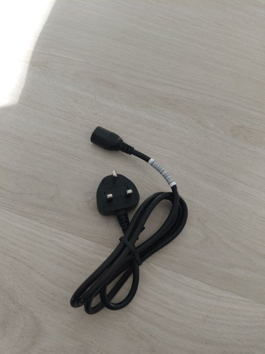 Продам новый сетевой кабель питания