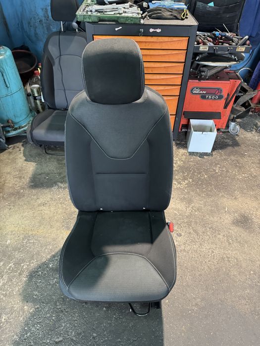 Scaun dreapta pasager Renault Clio 4 2013-2020