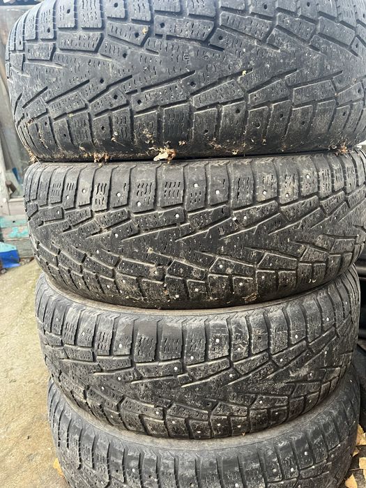 Продам шины комплект