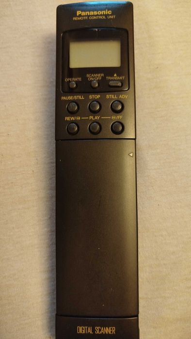 Vând telecomanda VHS Panasonic