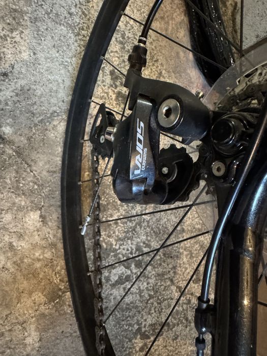 Bicicleta de sosea Merida Scultura 200 Disc – Model 2025 – Ca Nouă (Rulaj 100km)