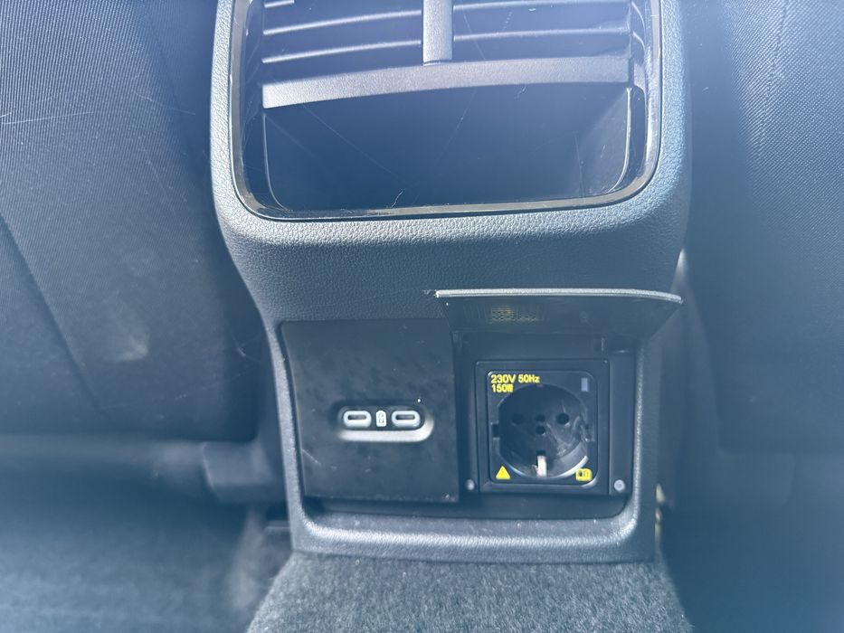 Skoda Octavia 2024 1.5tsi 150cp 32000km avariat