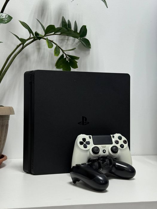 Sony PlayStation 4 Slim + 450 игр в подарок