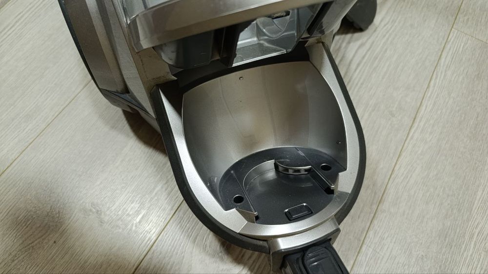 Продам пылесос LG