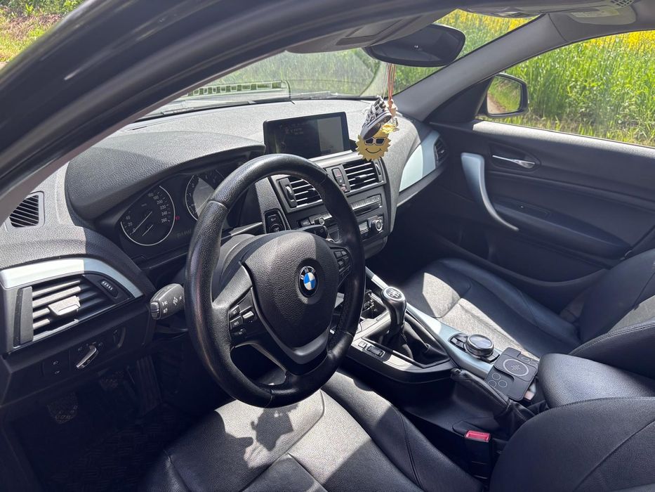 BMW  model Seria1 118i