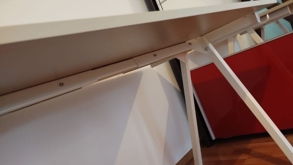 Birou ikea trotten crem