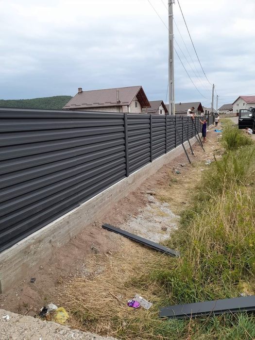 Garduri si porti din sipca metalica, panou stil jaluzele, tabla, plasa