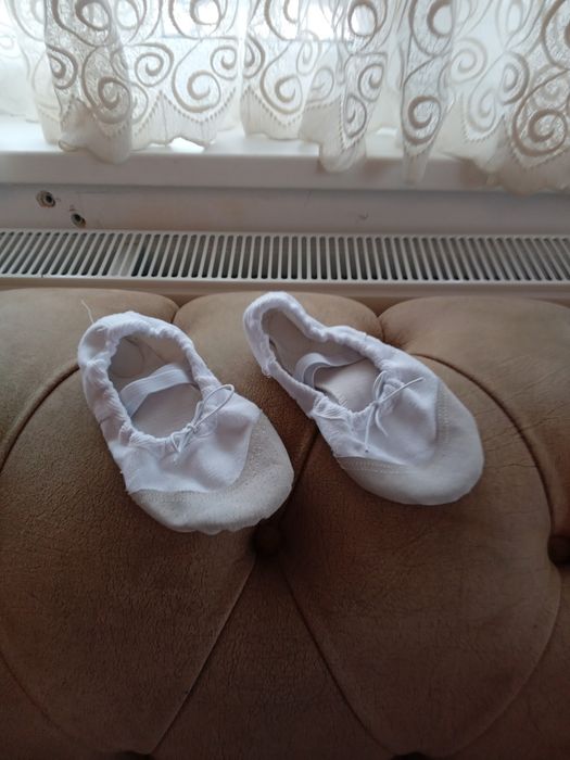 Детска балетна пачка и туфли (цвички ) за балет