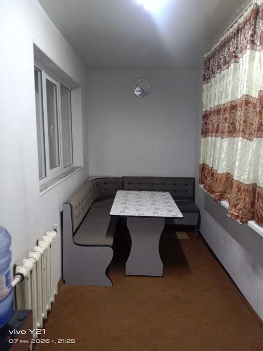 2 хонали квартира сотилади 34- мактаб олдила