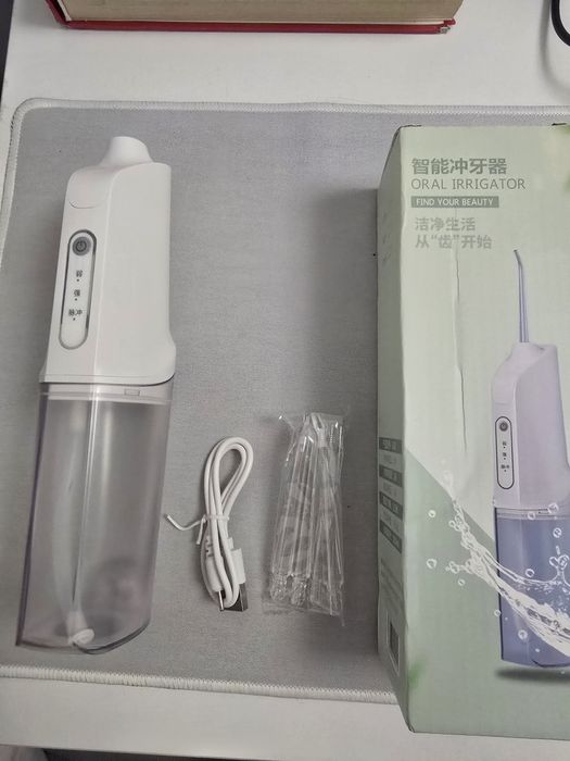 Ирригатор для полости рта