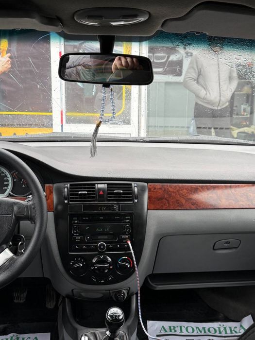 Lacetti sotiladi 2010 ideal xolatta