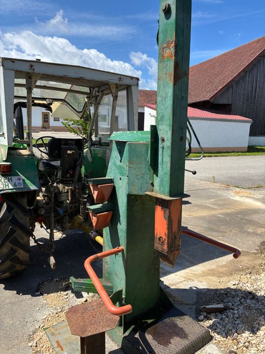 Despicator lemne după tractor