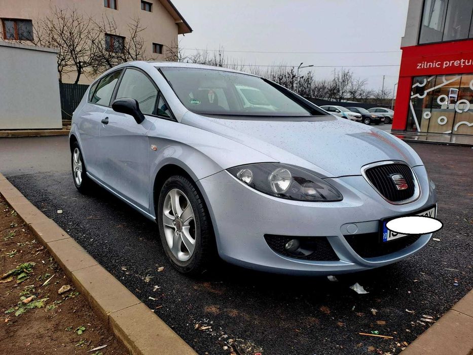 Inchirieri auto/7 locuri/ inchirieri platforma auto / remorca moto/