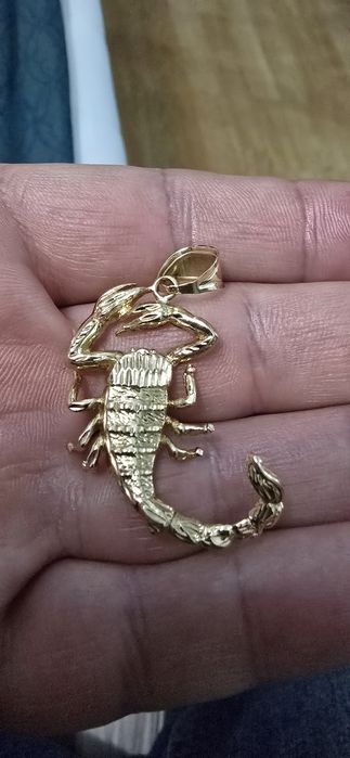 Pandant medalion aur