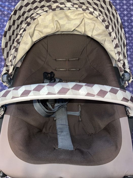 Stokke Explory V4 + комплект аксесоари