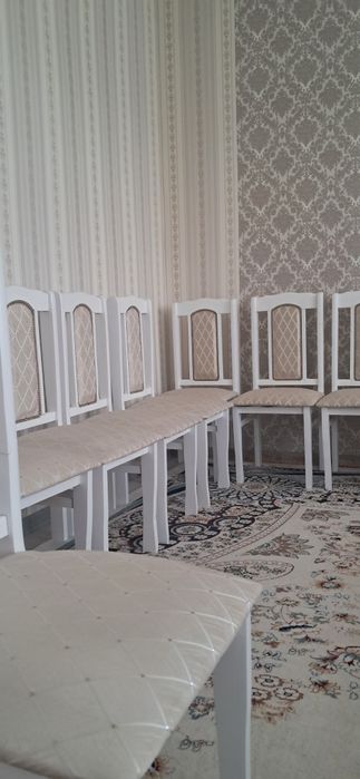 Продаю стулья.новые