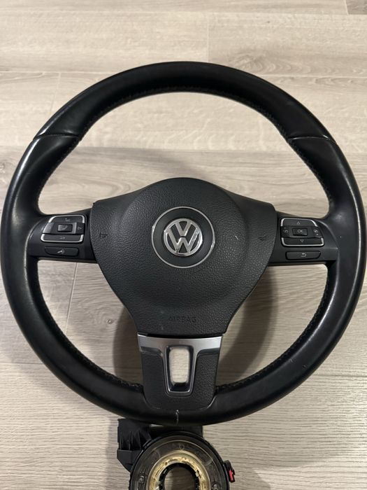 Волан  VW Golf 6 Passat B7 Голф 6 Пасат Б7 Tiguan Тигуан