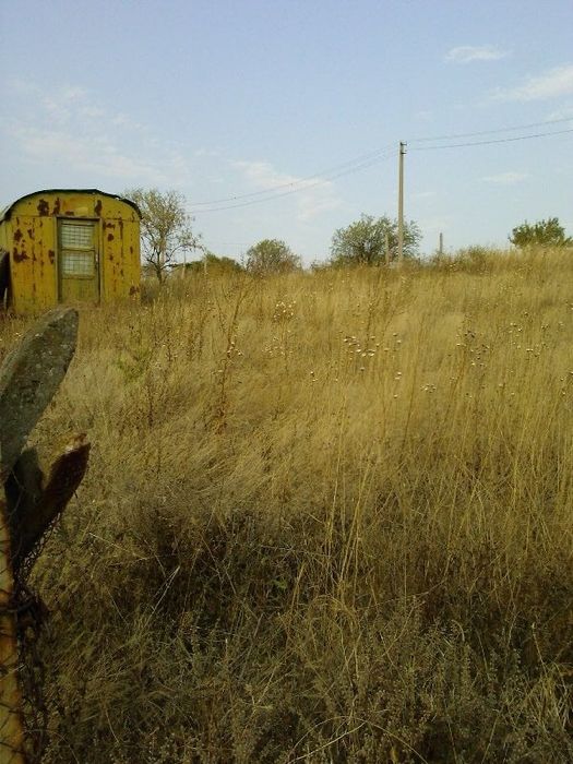 Продавам УПИ 500 кв.м, находящ се в местност Сухото дере, с. Изворище