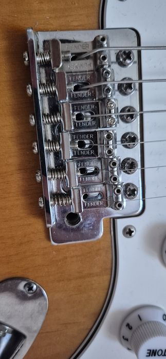 Электрогитара фендер