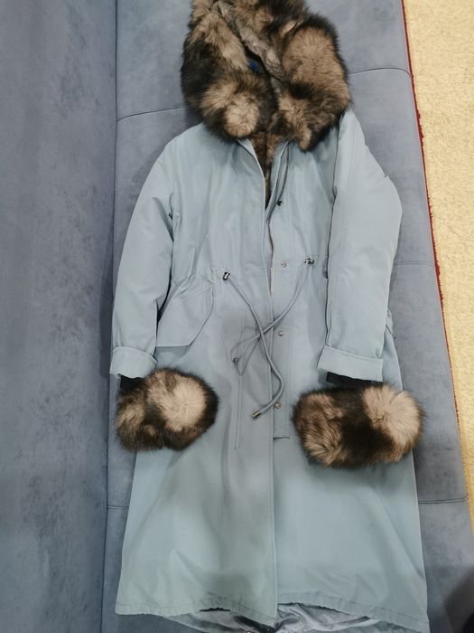 Продам парку из меха песца