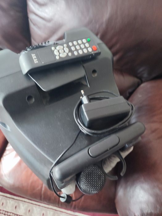 Boxă portabilă Akai 50 w