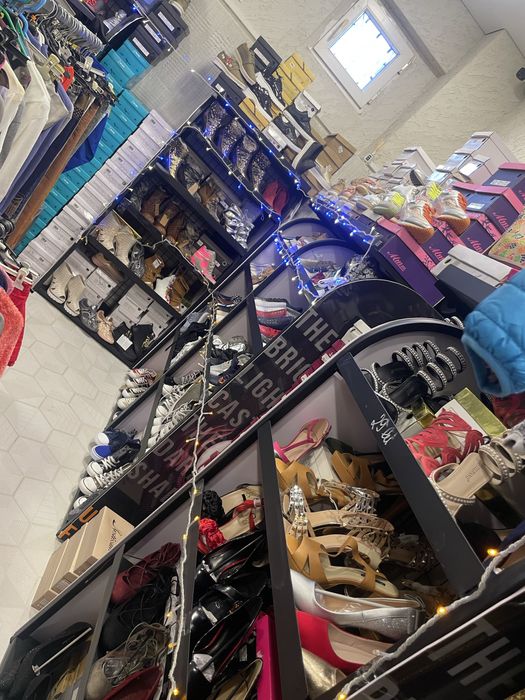 Incaltaminte 10 ron perechea pret bun la cantiate mare ofer factura