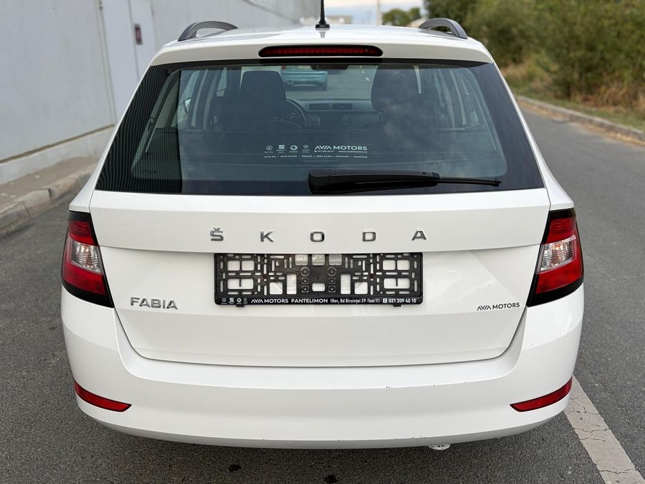 SKODA Fabia 2022 — imagine 5