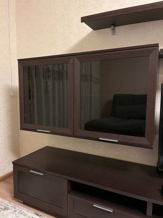 Продается настенный гарнитур для гостиной