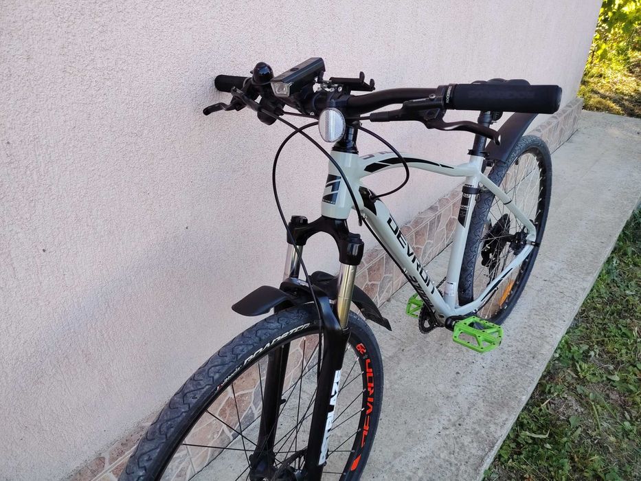 Vând bicicletă MTB Devron Riddle RM2.9 29" – foarte multe upgrade-uri!