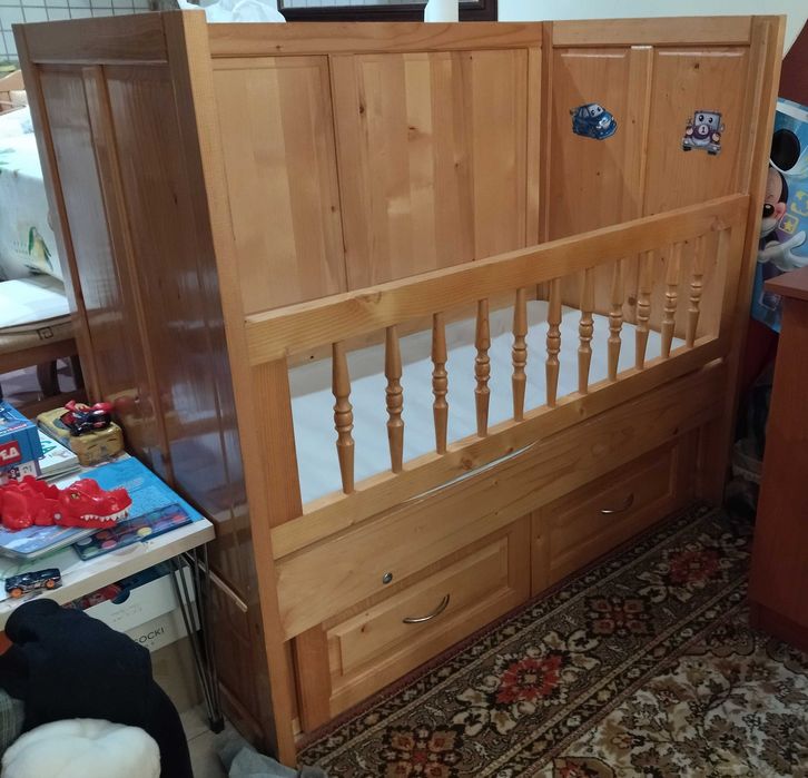 Детско креватче от масив + матрак